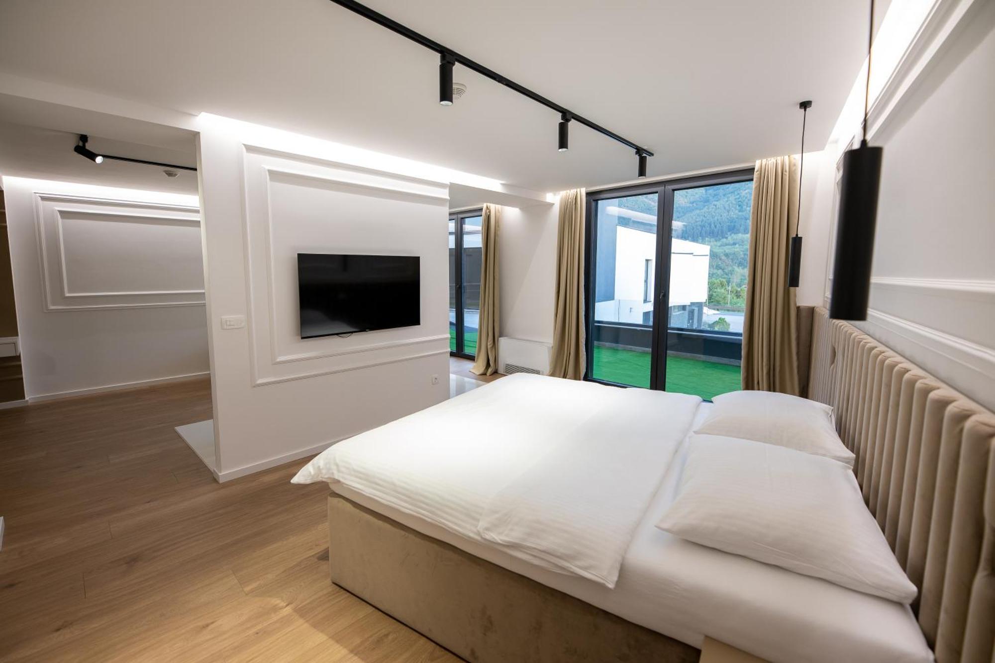 Hotel In Zepce Kültér fotó