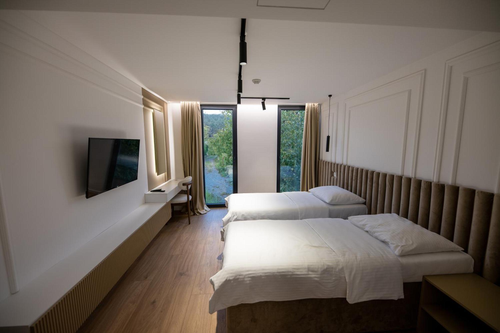 Hotel In Zepce Kültér fotó