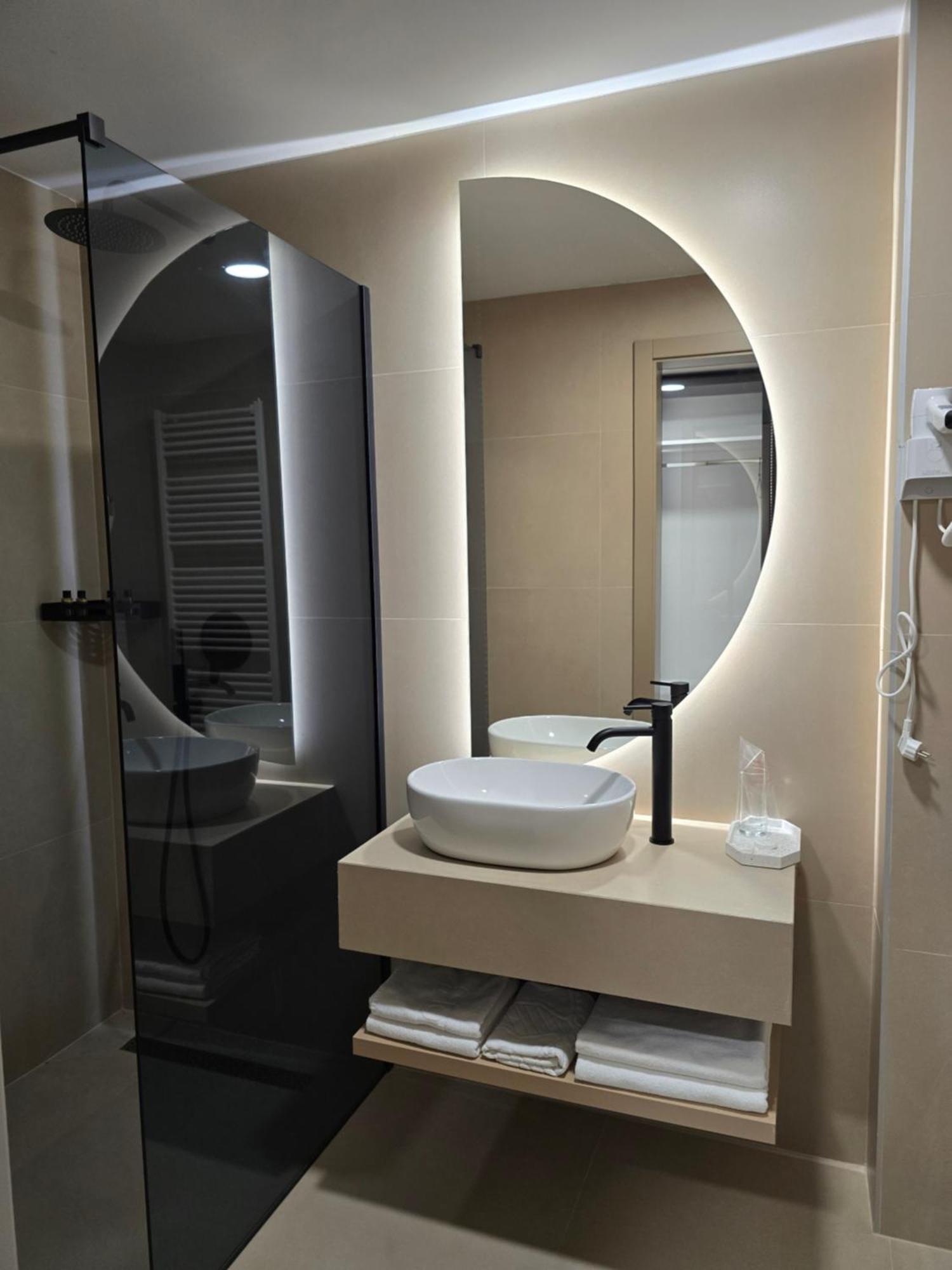 Hotel In Zepce Kültér fotó