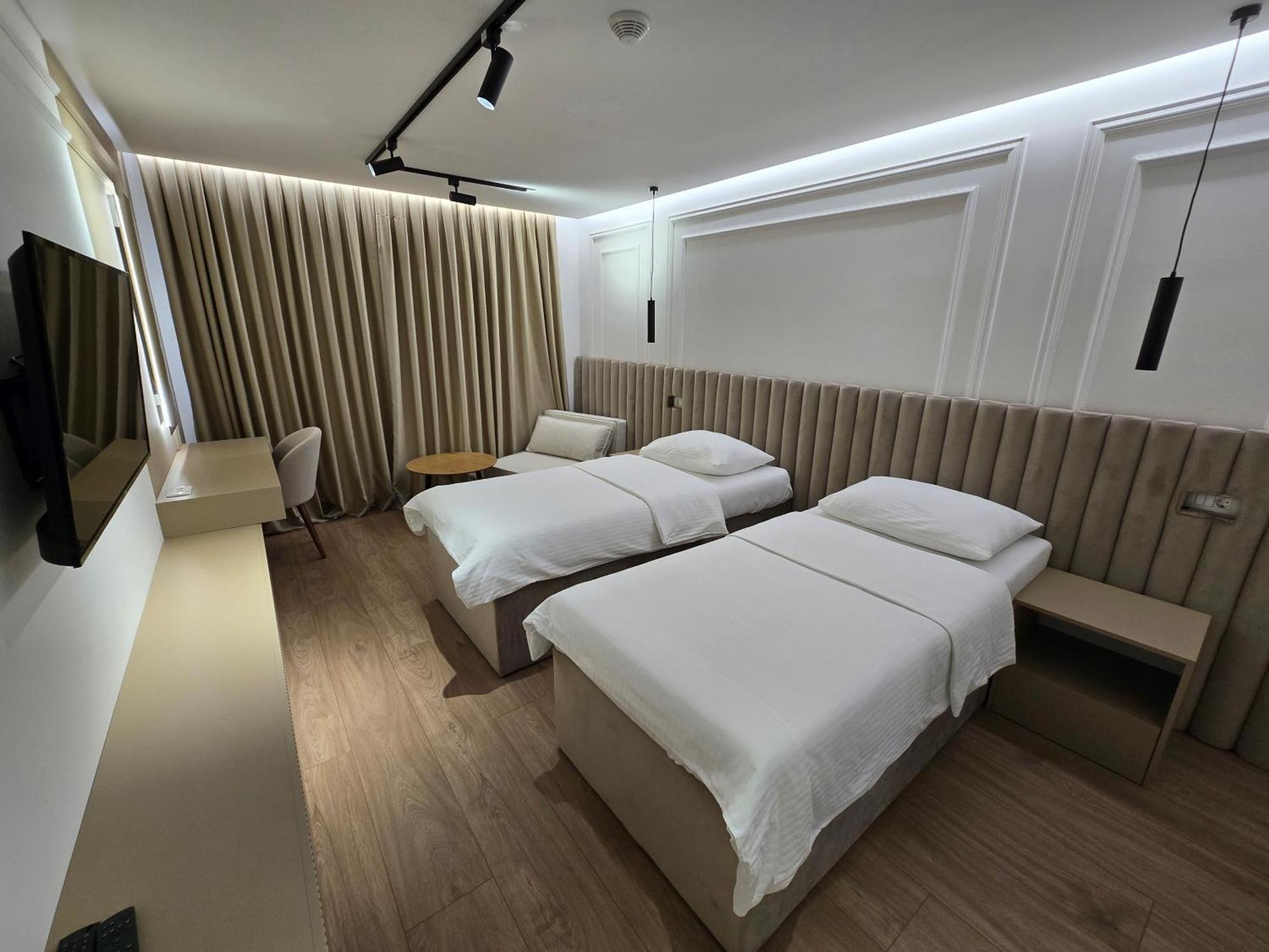 Hotel In Zepce Kültér fotó